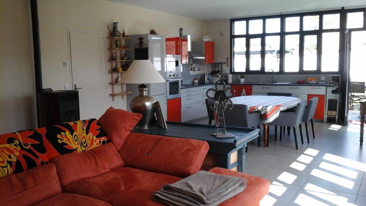 Bed and Breakfast L atelier Casteljaloux Esterno foto